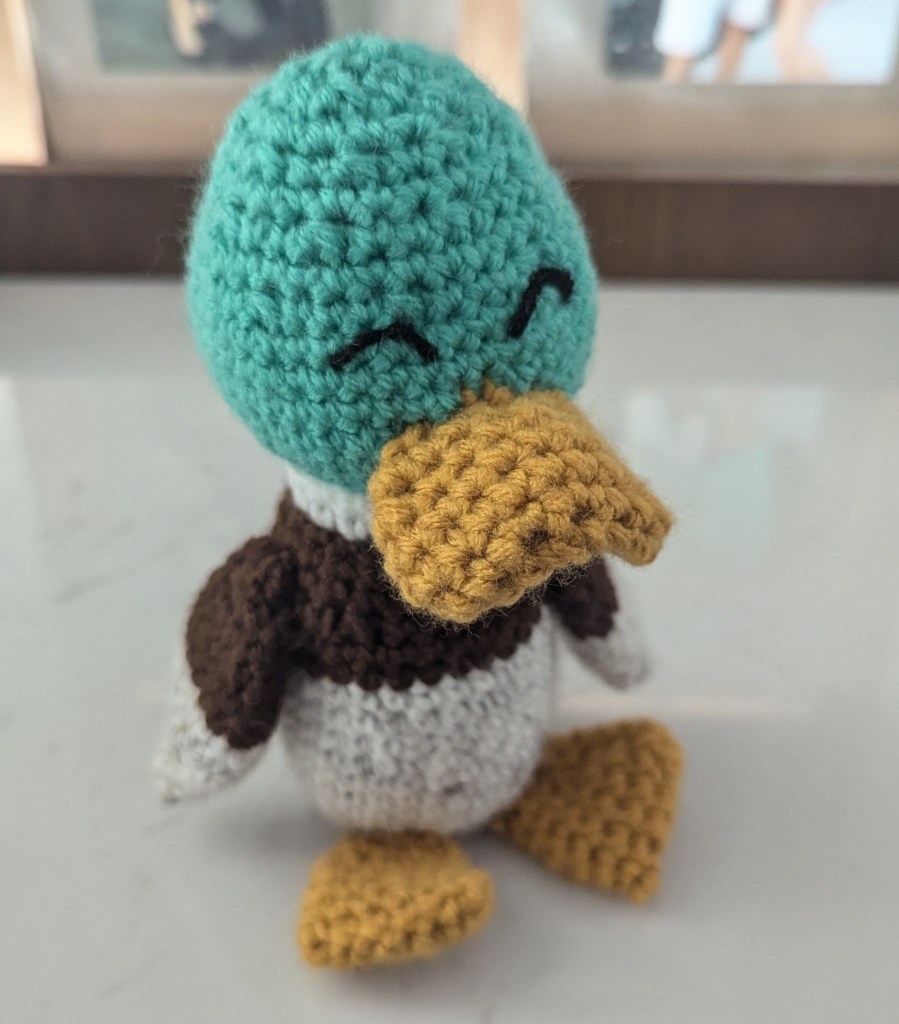 crochet duck amigurumi